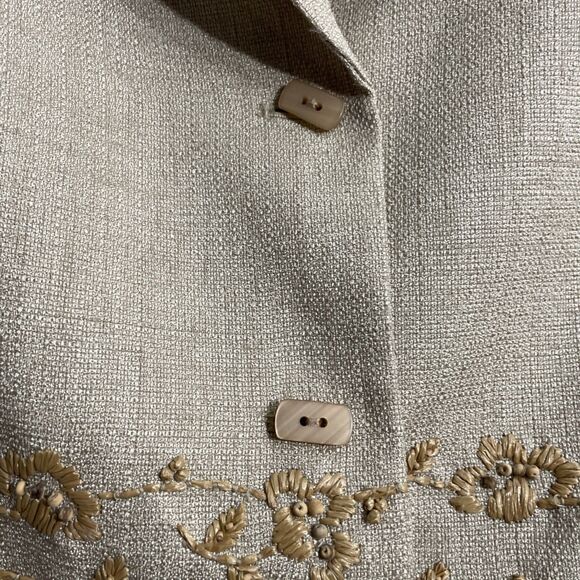 Kasper ASL Skirt Suit Embroidered Blazer with Matching Skirt Size 12 - Picture 4 of 16